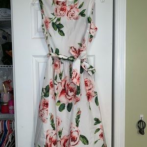 SOLD Gorgeous Floral Dress Sz Large
